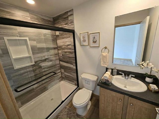 Foto del edificio - 389 Walleye Rd