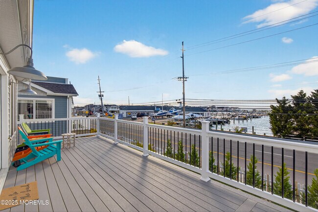 Building Photo - 3255 Goa Way