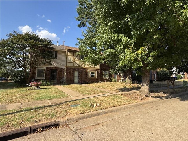 Foto del edificio - 2357 Heatherfield Ln