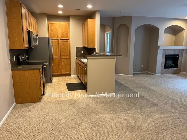Building Photo - 1560 Olympia Cir