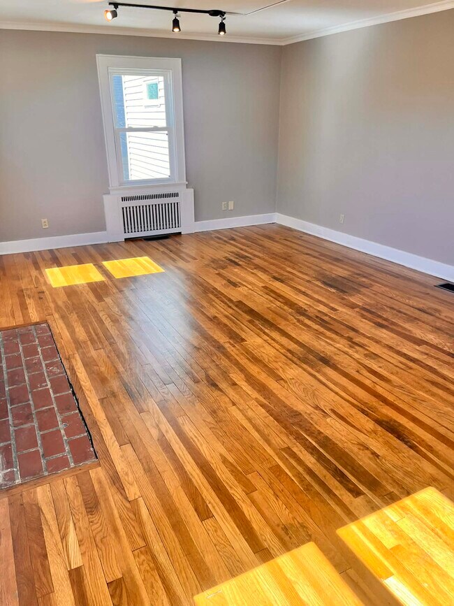 Foto del edificio - Maple Ave