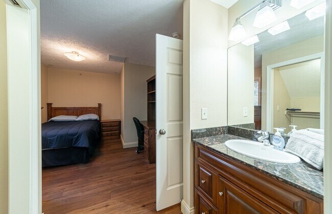 Foto del edificio - Student Rental 627 N Saint Peter St