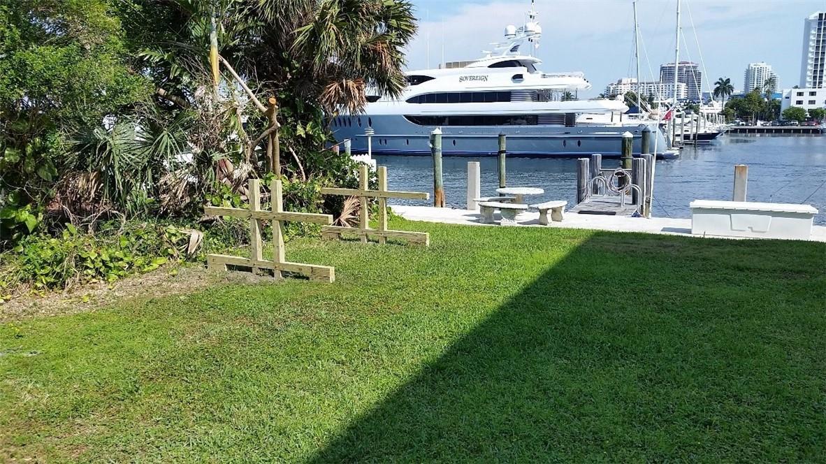 Primary Photo - 3013 Harbor Dr