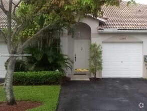 Building Photo - 11281 SW 18th Ct
