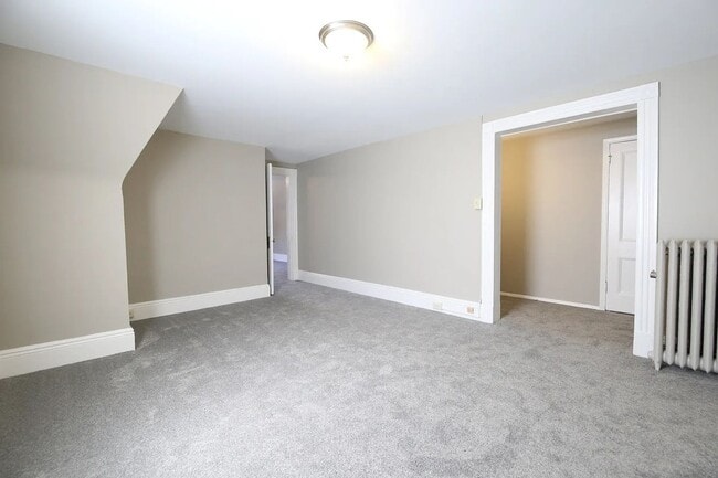 Building Photo - 9 Vincent Pl