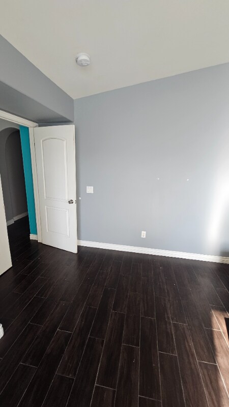 Foto del edificio - 714 Sunnyside Blvd