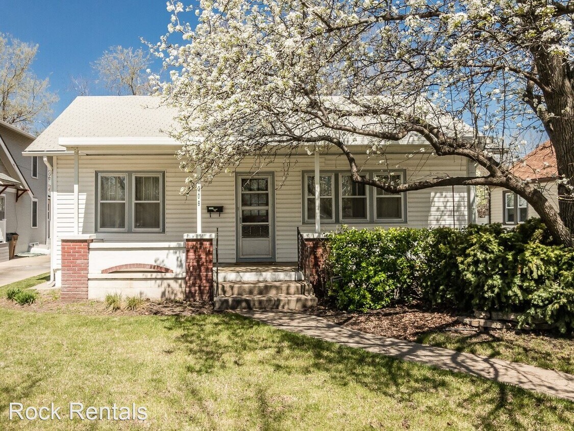 Primary Photo - 2 br, 1 bath House - 306 W 17th Ave