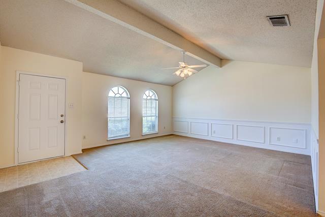 Foto del edificio - 8132 Sweetwater Ln
