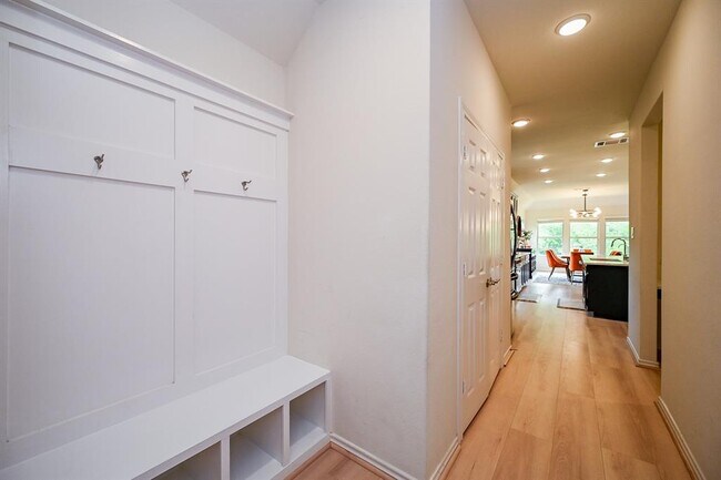 Foto del edificio - 27915 Crosswater Ln