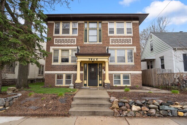 Building Photo - 3840 Grand Ave S