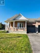 Building Photo - 676 Baldwin Cres