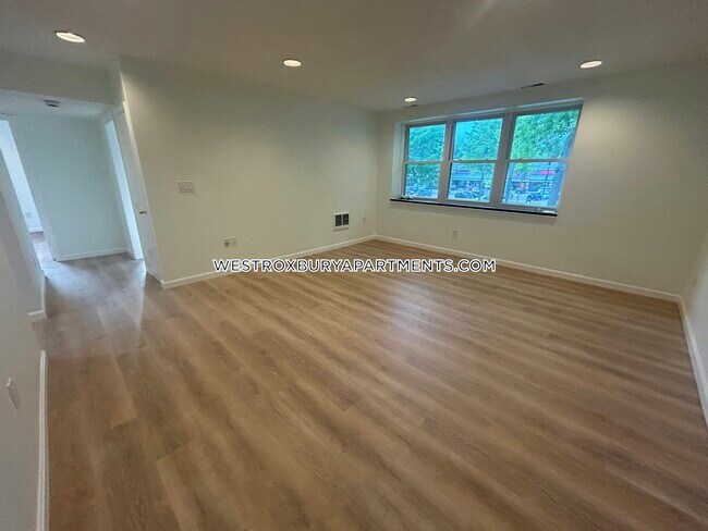 Foto del edificio - 328 VFW PKWY