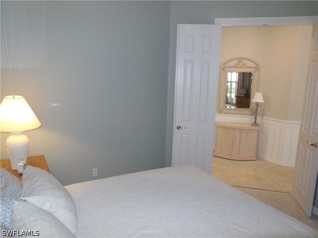 Building Photo - 3900 Valentia Way