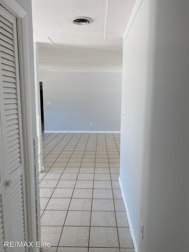 Building Photo - 3 br, 2 bath House - 609 Mango Dr