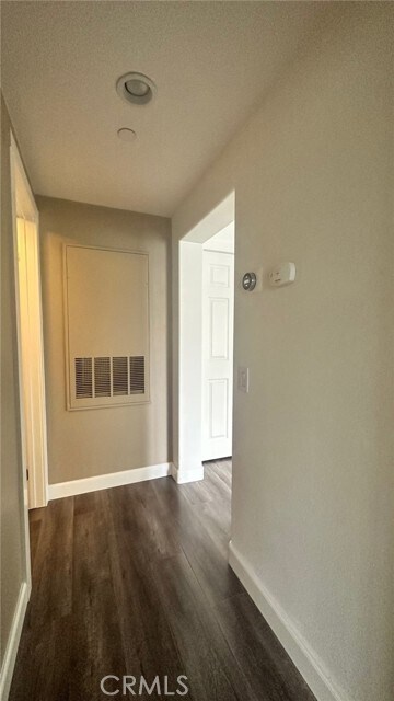 Foto del edificio - 8122 Garden Park St
