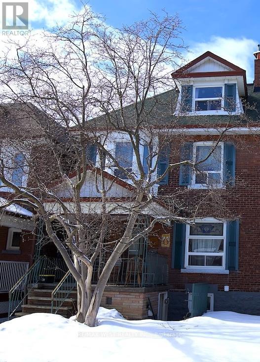 Building Photo - 32 Beatrice St