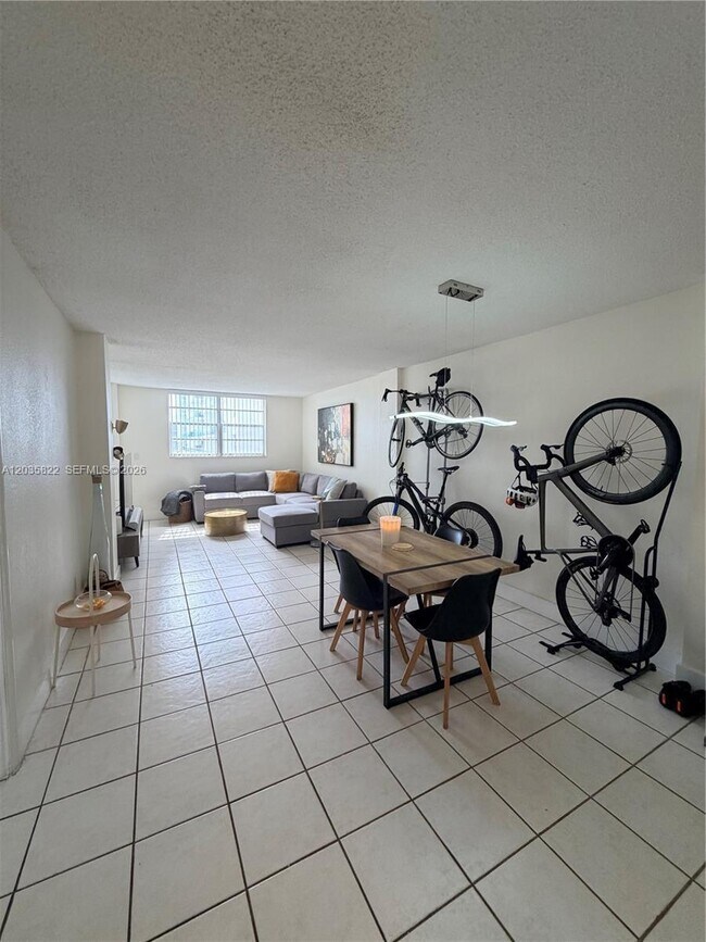 Foto del edificio - 2903 N Miami Beach Blvd