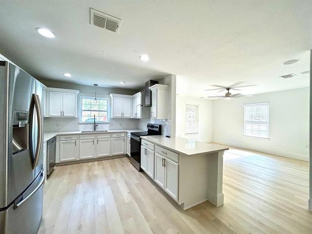 Primary Photo - 1606 Bickers St