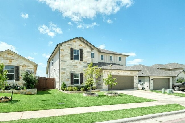 Building Photo - 636 Wild Spur Ln