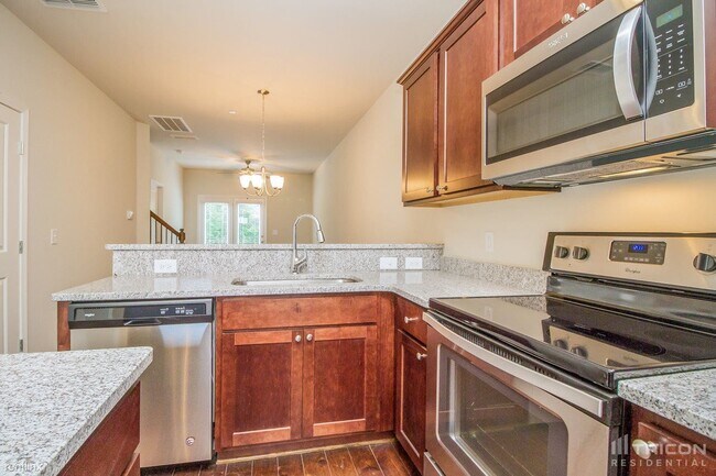 Building Photo - 109 Hickory Station Ln