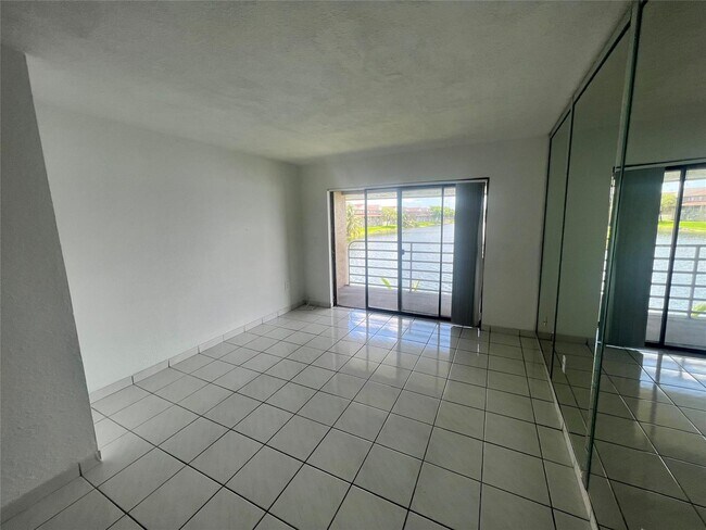 Foto del edificio - 5913 W 28th Ave