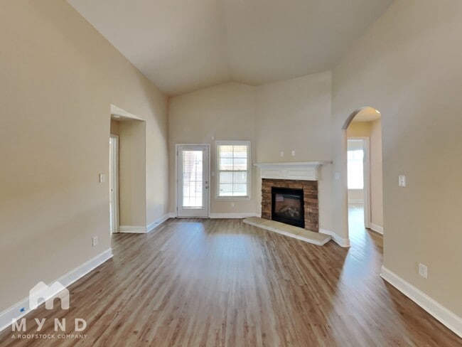 Building Photo - 601 Summer Cove Cir NW