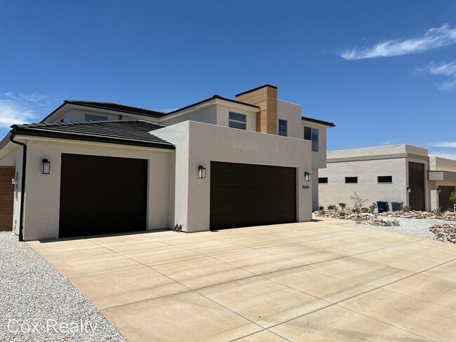 Building Photo - 6 br, 3.5 bath House - 3080 S Maplecrest Dr