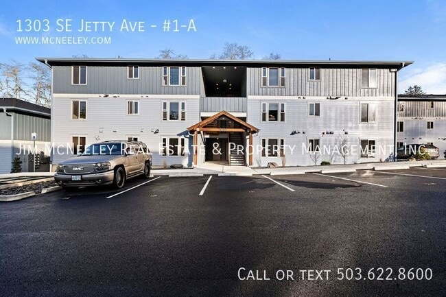 Foto del edificio - 1303 SE Jetty Ave