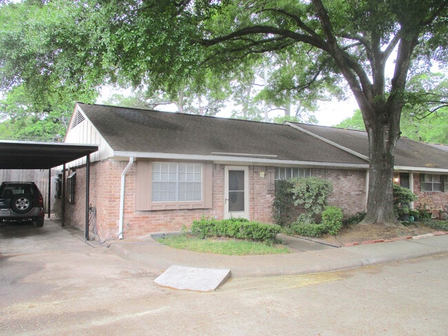 Foto del edificio - Beautifully updated condo in quite community