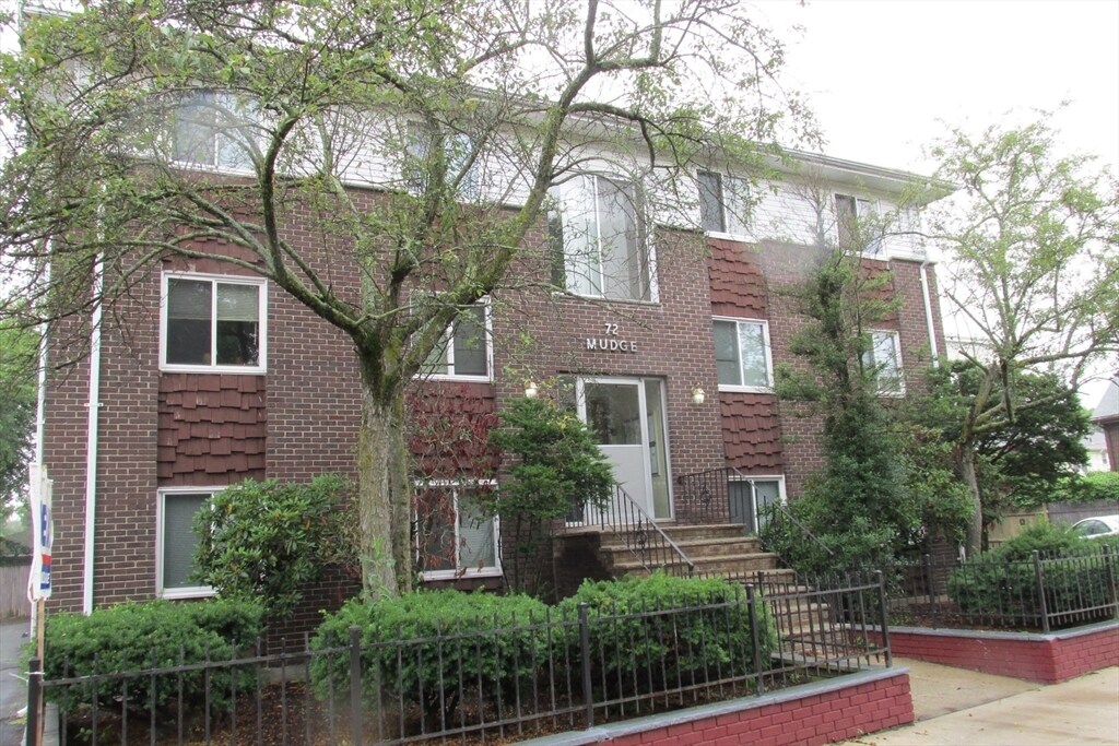 Primary Photo - 70-72 Mudge St