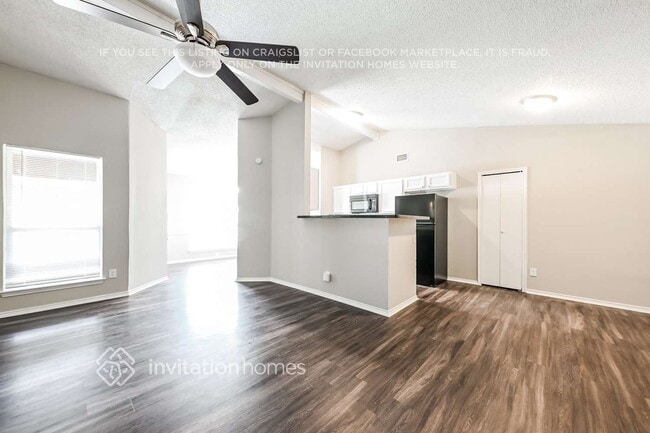 Building Photo - 1112 Sandalwood Ln