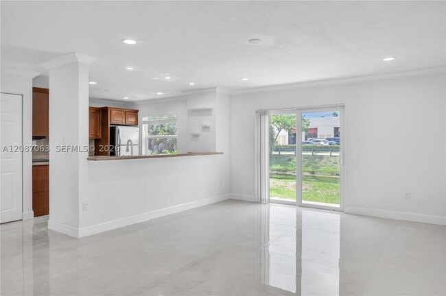 Building Photo - 10667 NW 45th St