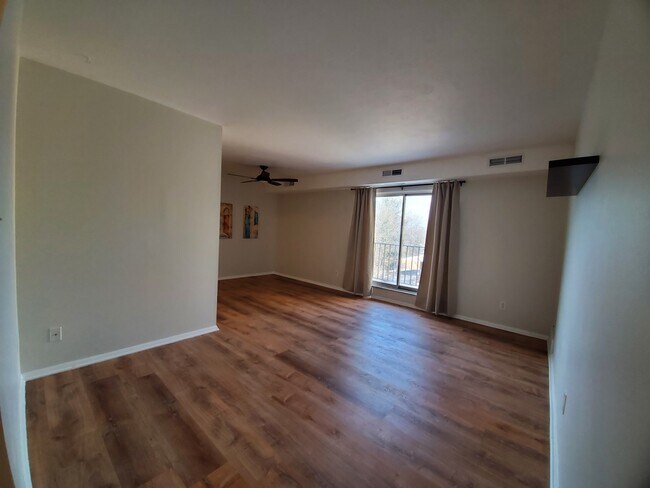 Foto del edificio - 3675 Clague Rd