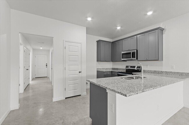 Foto del edificio - 911 Sevenleaf Ln