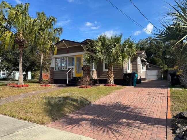 Photo - 931 Shine Ave House