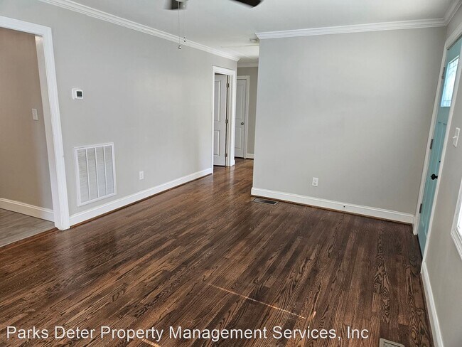 Building Photo - 3 br, 1 bath House - 541 Davis Street