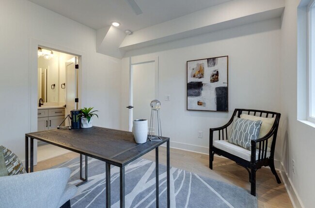 Foto del edificio - 2106 24th Ave N