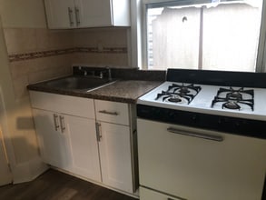 Building Photo - 96 President St