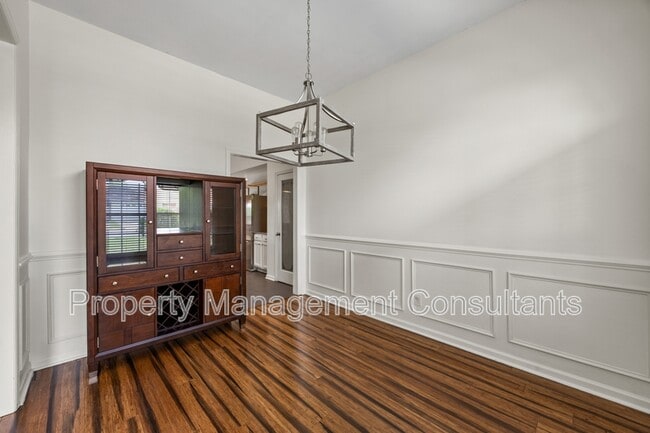 Building Photo - 125 Coldsprings Dr