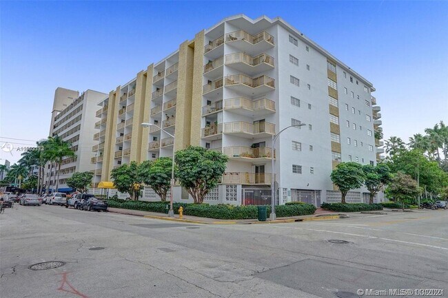 Foto del edificio - 1340 Lincoln Rd