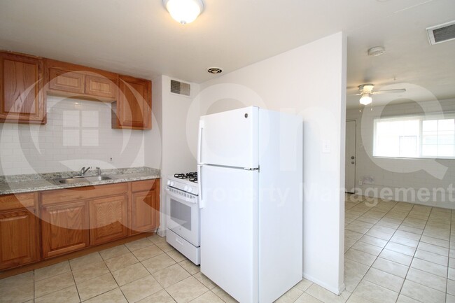 Foto del edificio - 3122 E Hubbell St