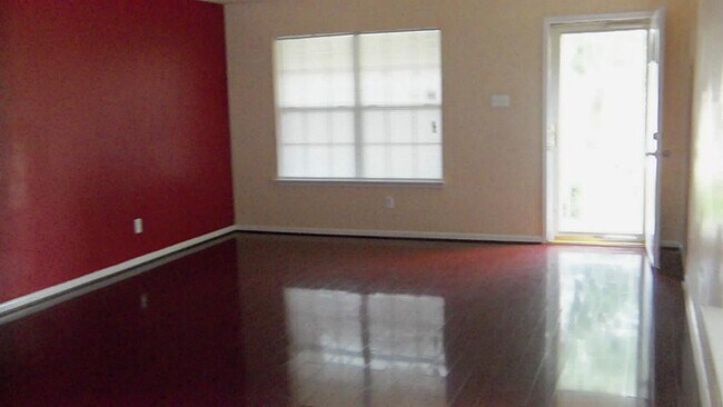 Building Photo - 15127 Blue Creek Ranch Dr