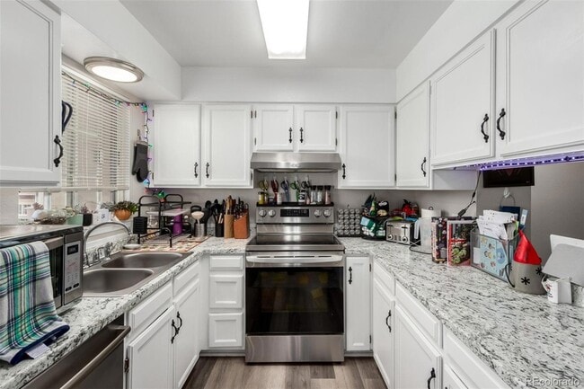 Building Photo - 6708 S Holland Way