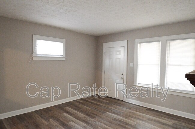 Foto del edificio - 1111 E 22nd Ave