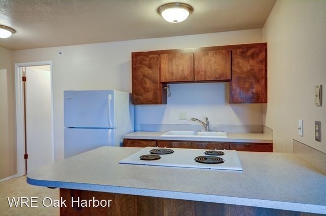 Building Photo - 1 br, 1 bath House - 1199 SE 9th  #305