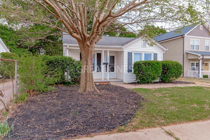Primary Photo - 103 Landwood Ave