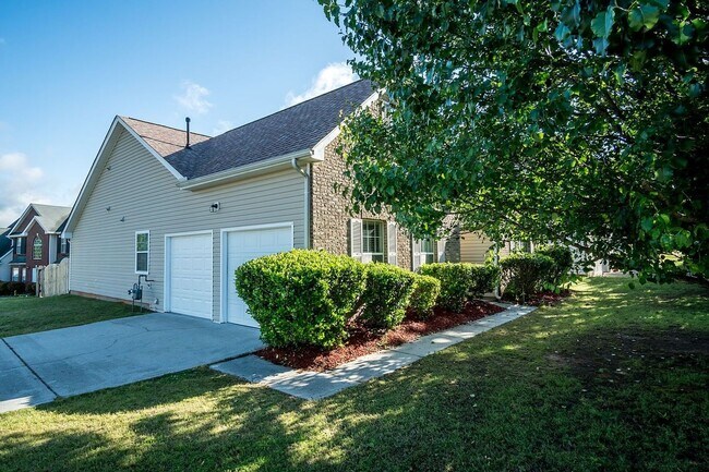Foto del edificio - Great Jonesboro Living, 4 Bedroom, 3 Bath