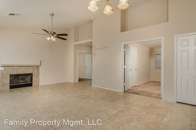 Building Photo - 3 br, 2 bath House - 4541 Savin Cir