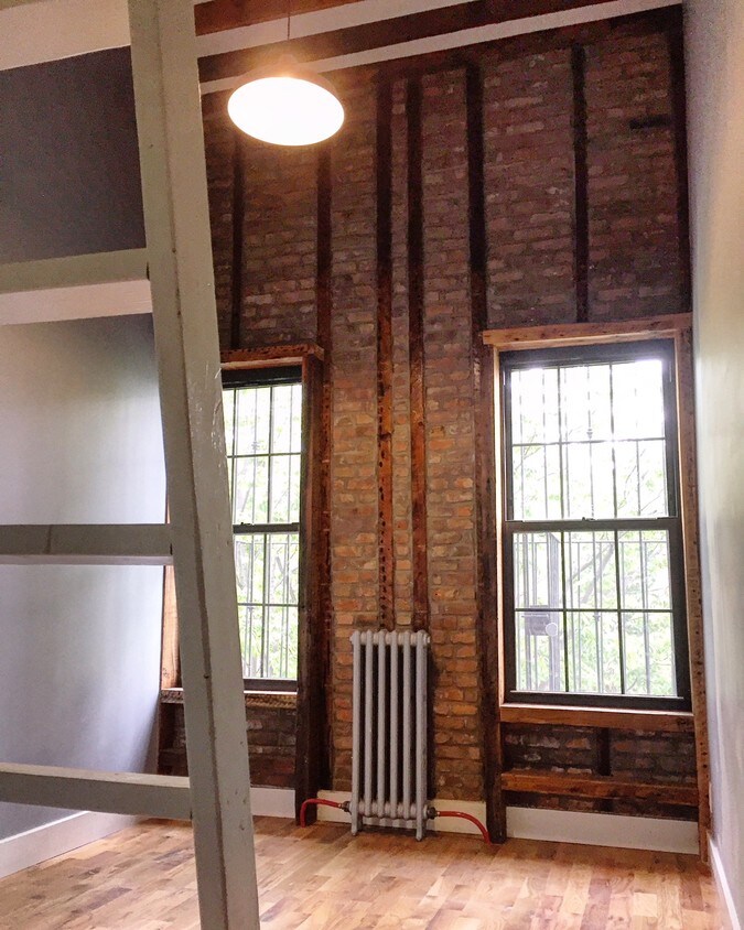 Primary Photo - 161 MacDougal St