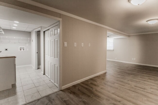 Building Photo - 2242 Zumbehl Rd